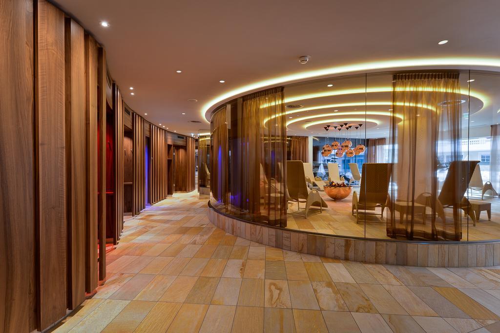 Trofana Royal 5 5*